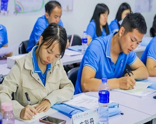 善城对话--从自己做到大家做，今年他们计划培训200名乡村老师